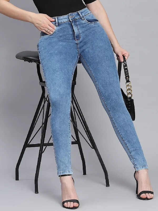 Women Blue Light Wash Regular Fit Denims