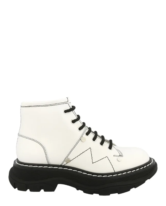 Alexander McQueen Womens Tread Slick Lace Up Boot